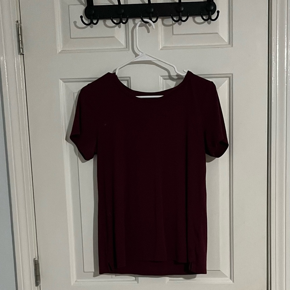 Women's Burgundy Top
